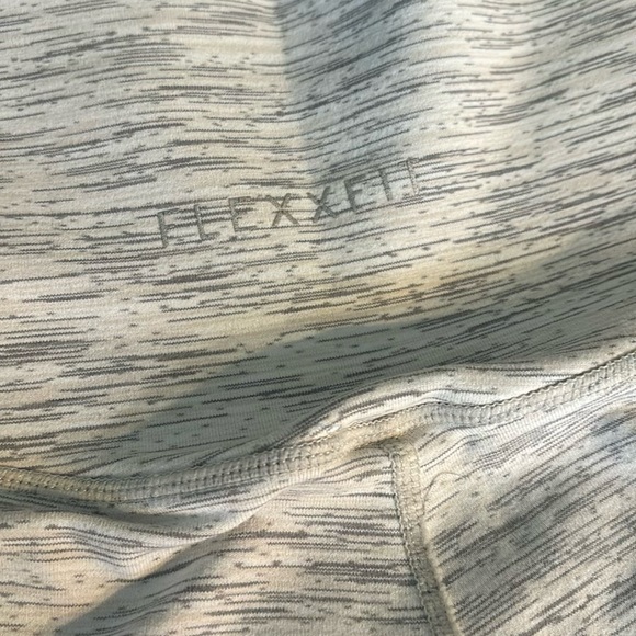 Flexxfit Buttery Soft 4-Way Stretch Leggings - Picture 5 of 5